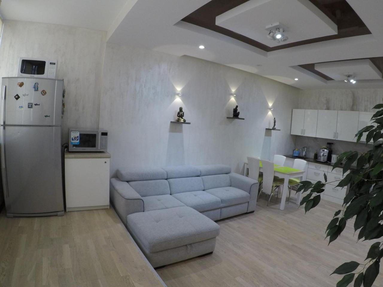 Apartment On Dragomirova Kiev Buitenkant foto